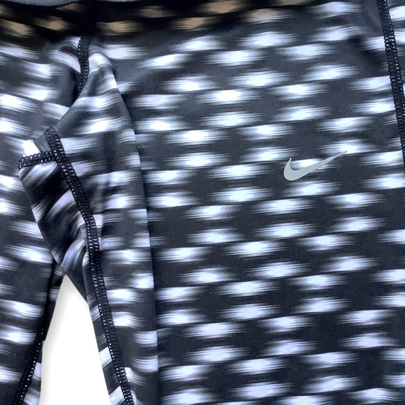 Nike Running Capris Leggings Black & White Sz XS - Picture 5 of 8